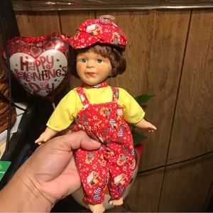 VINTAGE 1990’S WAY OUT TOYS DOLL 9”-FRECKLES TWO TEETH EXPRESSIONS DOLL